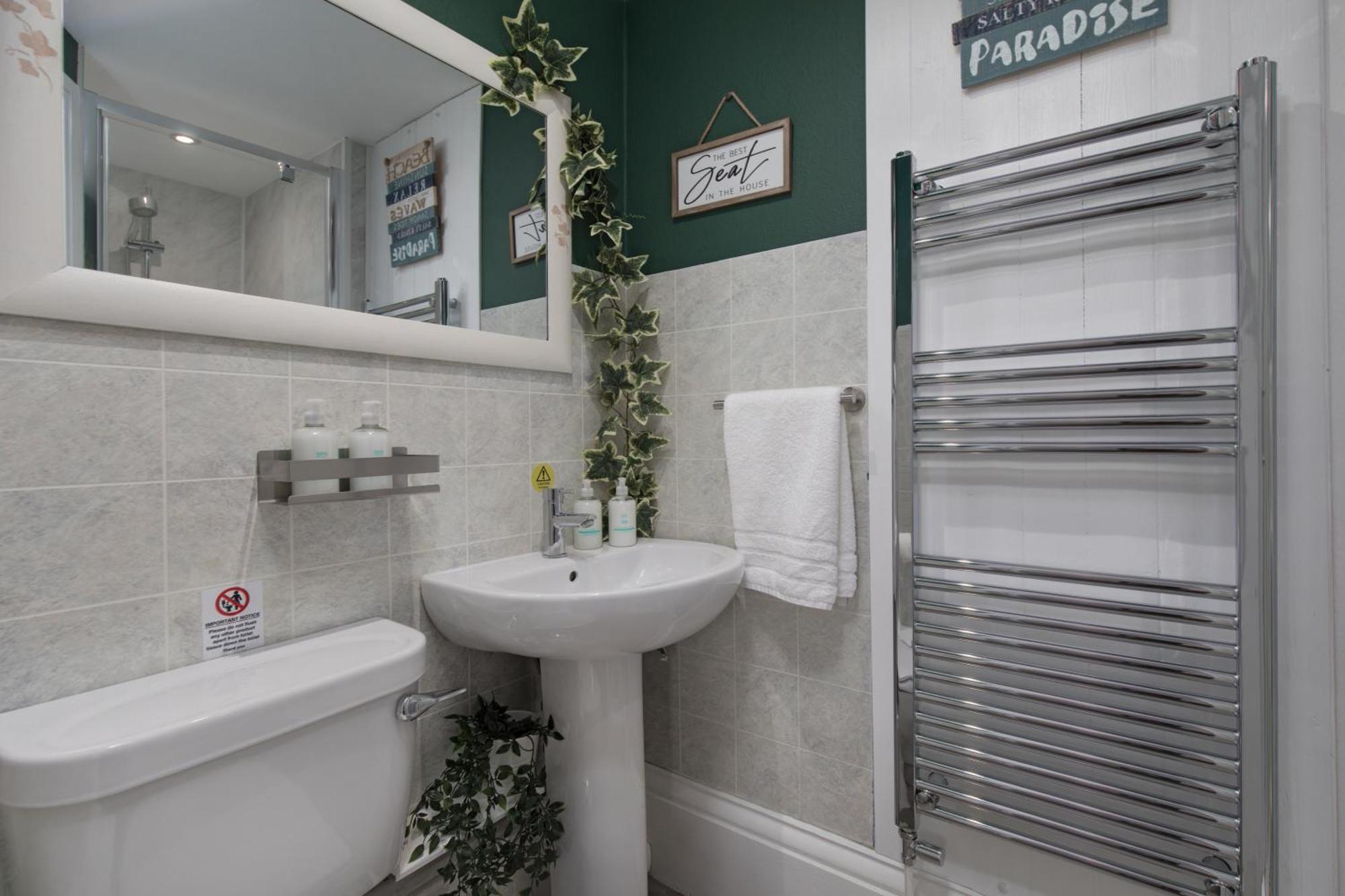 Glenholme Guest house *